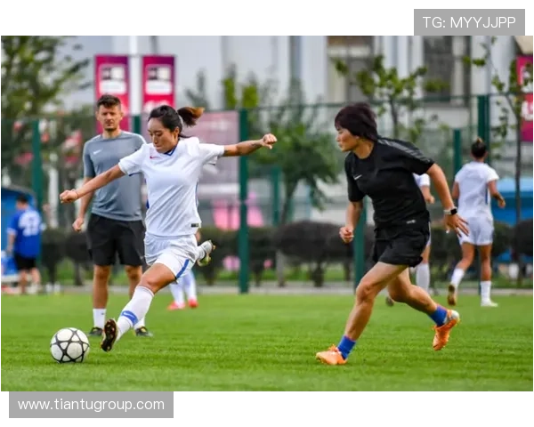 全运会特别报道：成都足球队如何逆袭成冠军的励志故事与奋斗历程